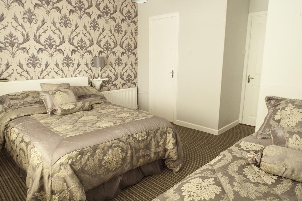 Railway Lodge Guest House Кілларні Екстер'єр фото